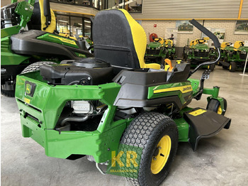 Mesin pemotong rumput JOHN DEERE