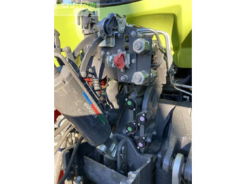 Traktor CLAAS arion 650 cmatic cebis CMATIC CEBIS: gambar 4 Traktor CLAAS arion 650 cmatic cebis CMATIC CEBIS: gambar 4