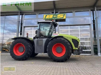 Traktor CLAAS Xerion 4000