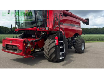 Pemanen gabungan CASE IH Axial-Flow 5140