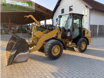 Ekskavator mini CATERPILLAR 906M