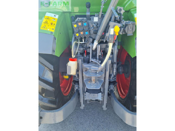 Traktor Fendt 211 vario f F: gambar 4