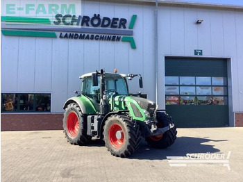 Traktor FENDT 716 Vario