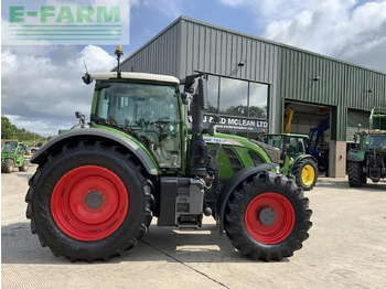 Traktor FENDT 724 Vario