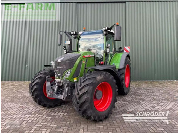 Traktor FENDT 724 Vario
