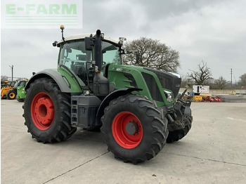 Traktor FENDT 828 Vario