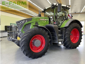 Traktor FENDT 933 Vario