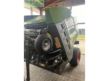 Baler persegi FENDT