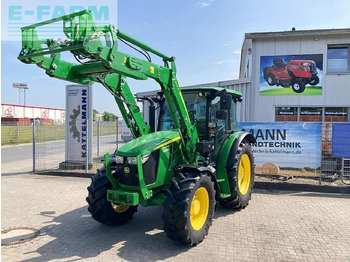 Traktor JOHN DEERE 5090M