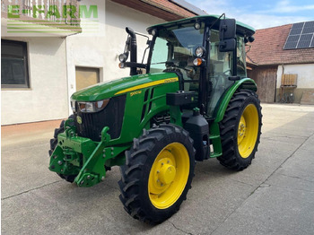 Traktor JOHN DEERE 5100M