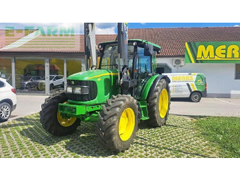 Traktor JOHN DEERE 5720