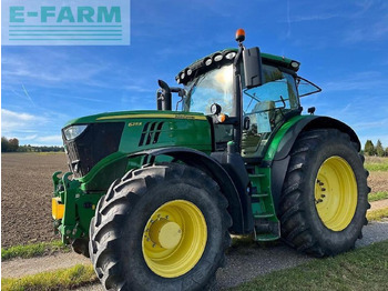 Traktor JOHN DEERE 6215R