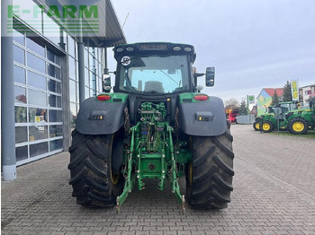 Traktor John Deere 6215r: gambar 5