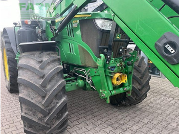 Traktor John Deere 6215r: gambar 2