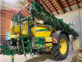 Penyemprot tertinggal JOHN DEERE