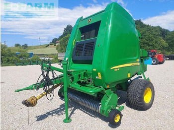 Baler persegi JOHN DEERE