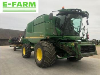 Pemanen gabungan JOHN DEERE T660