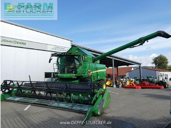 Pemanen gabungan JOHN DEERE T660
