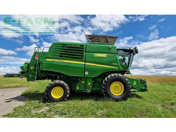 Pemanen gabungan JOHN DEERE T670