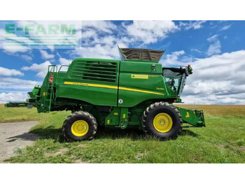 Pemanen gabungan JOHN DEERE T670