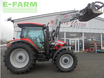 Traktor McCORMICK