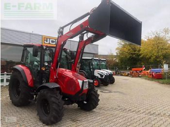 Traktor McCORMICK