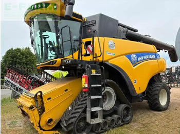 Pemanen gabungan NEW HOLLAND CR8.80