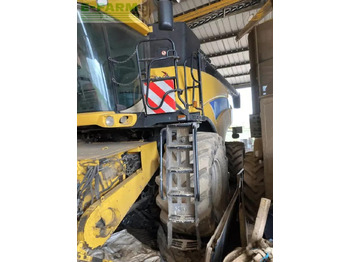 Pemanen gabungan NEW HOLLAND CR9080