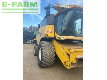 Pemanen gabungan NEW HOLLAND CX series