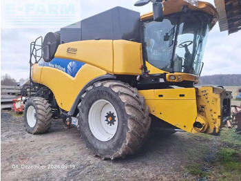 Pemanen gabungan NEW HOLLAND CR9080