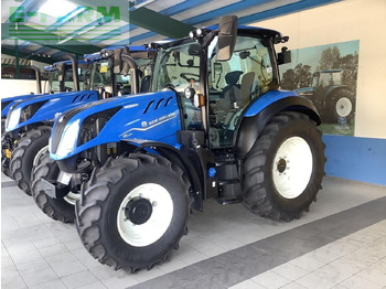 Traktor NEW HOLLAND T5