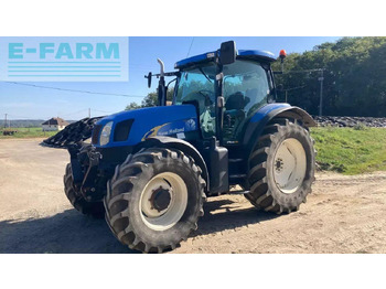Traktor NEW HOLLAND T6070