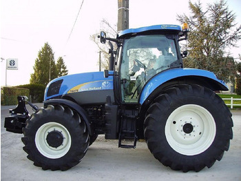 Traktor NEW HOLLAND T6070