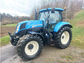 Traktor NEW HOLLAND T7