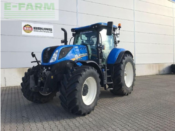 Traktor NEW HOLLAND T7.245