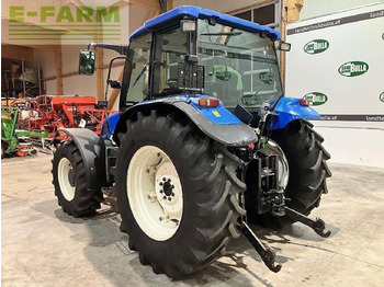 Traktor New Holland tl100a (4wd) A: gambar 4 Traktor New Holland tl100a (4wd) A: gambar 4