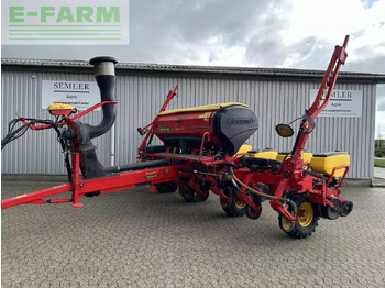 Penabur presisi VÄDERSTAD