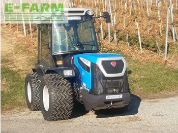 Traktor