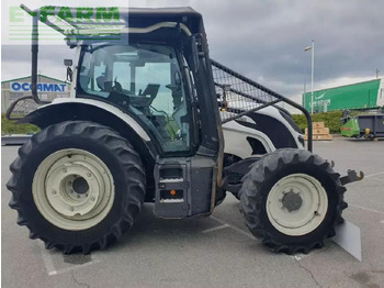 Traktor Valtra n 135 direct smarttouch Direct: gambar 3 Traktor Valtra n 135 direct smarttouch Direct: gambar 3