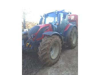 Traktor VALTRA N154