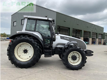 Traktor VALTRA T160
