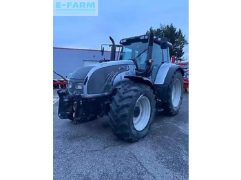 Traktor VALTRA T172