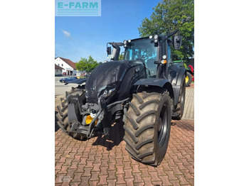Traktor VALTRA T-series