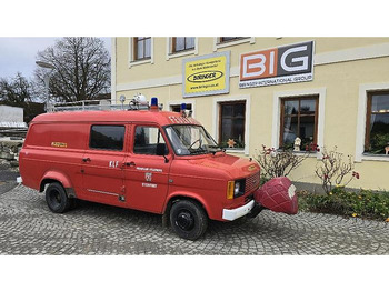 Van pengiriman FORD Transit