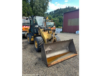 Loader konstruksi CATERPILLAR