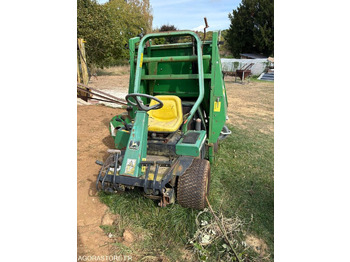 Mesin pemotong rumput JOHN DEERE