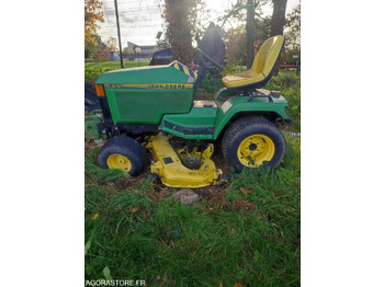 Mesin pemotong rumput JOHN DEERE