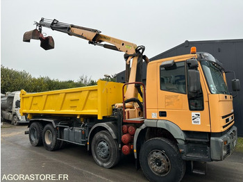 Truk IVECO EuroTrakker