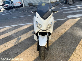 Sepeda motor YAMAHA