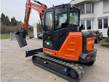 Ekskavator mini HITACHI ZX65
